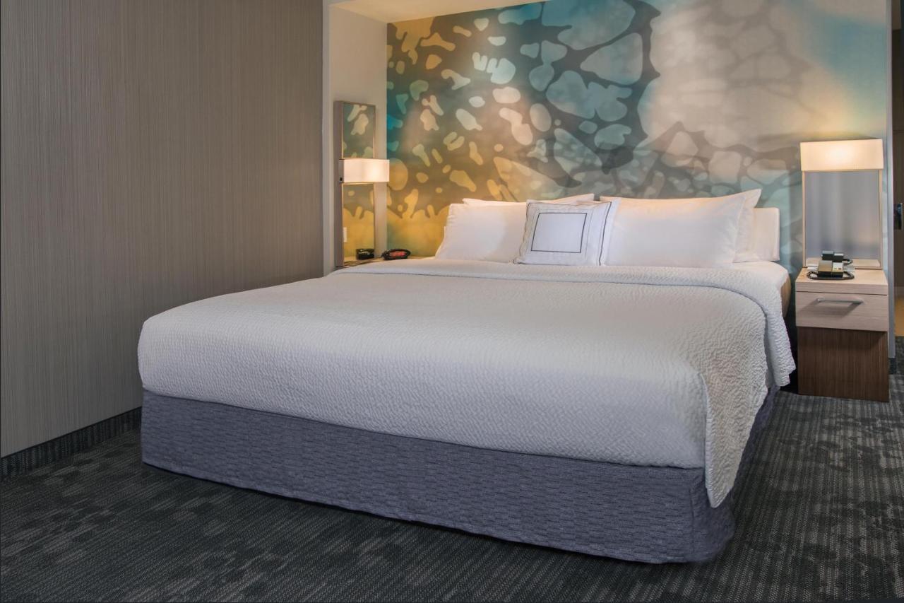 Courtyard By Marriott New York Queens, Jamaica エクステリア 写真